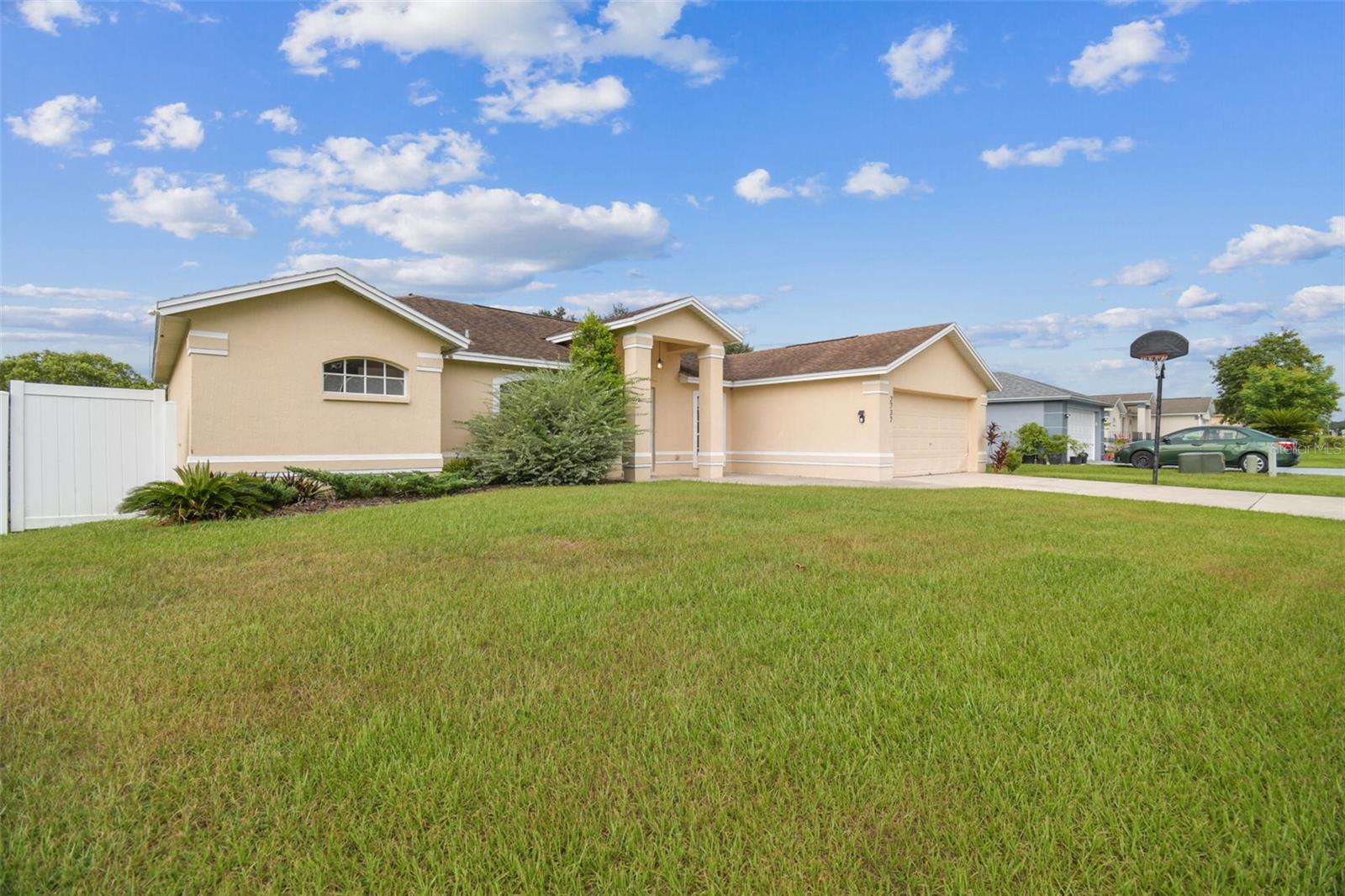Image 2 of 43 For 2737 Hickory Ridge Drive