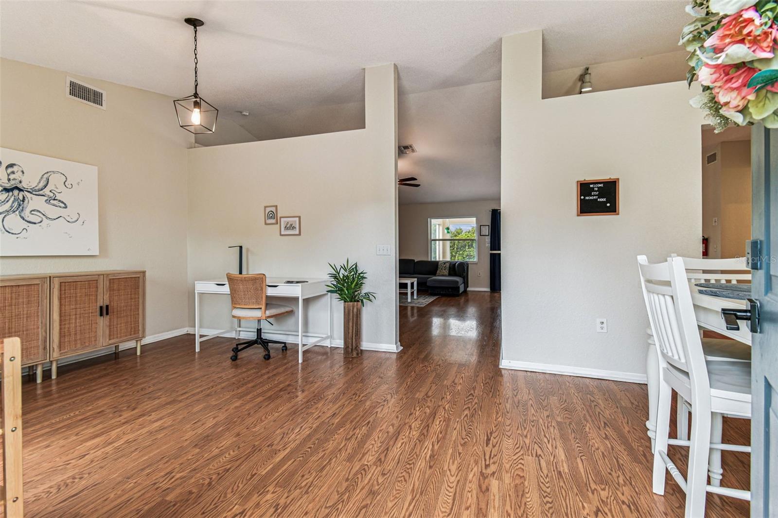 Image 5 of 43 For 2737 Hickory Ridge Drive