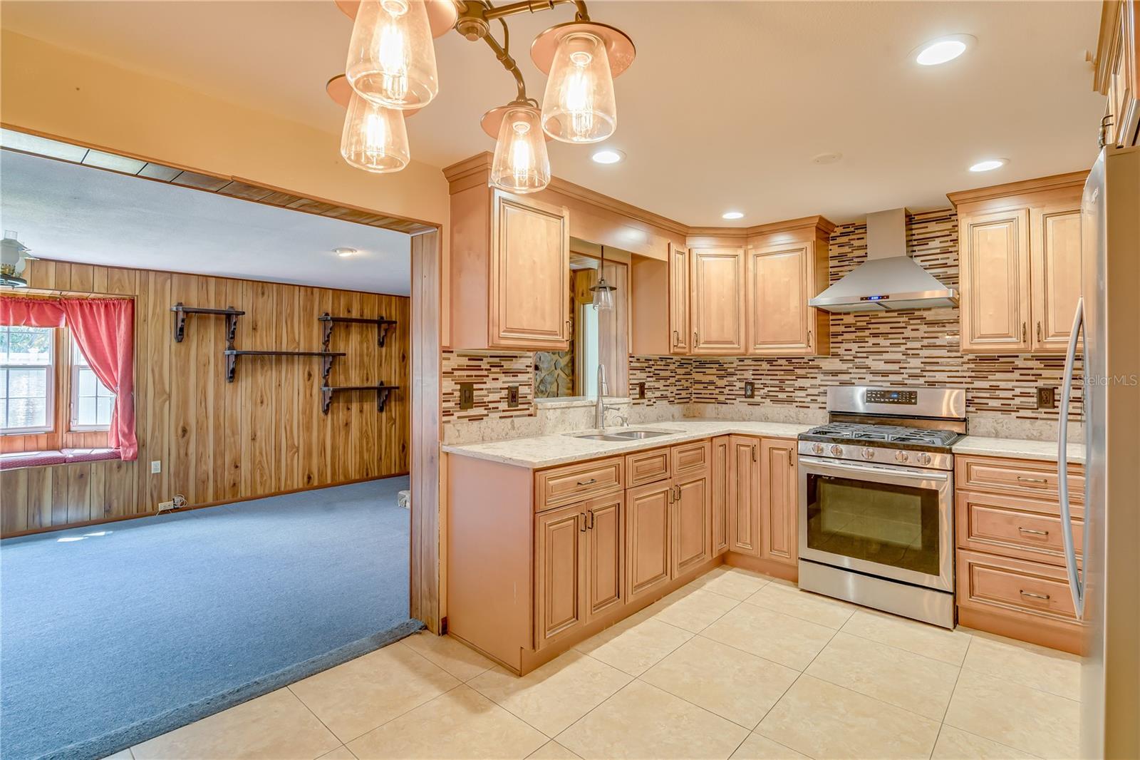Image 12 of 51 For 8225 Lark Street