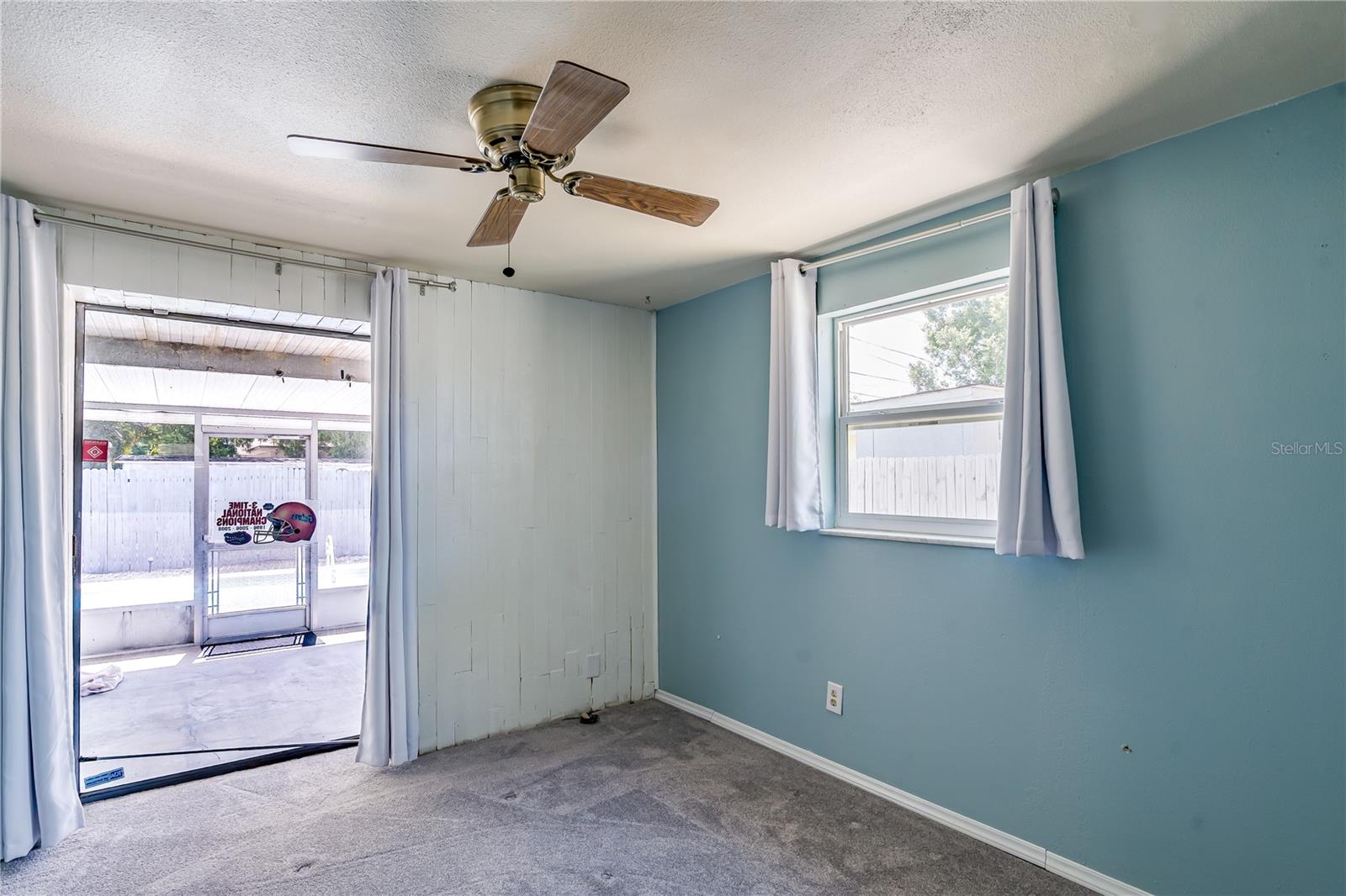 Image 19 of 51 For 8225 Lark Street