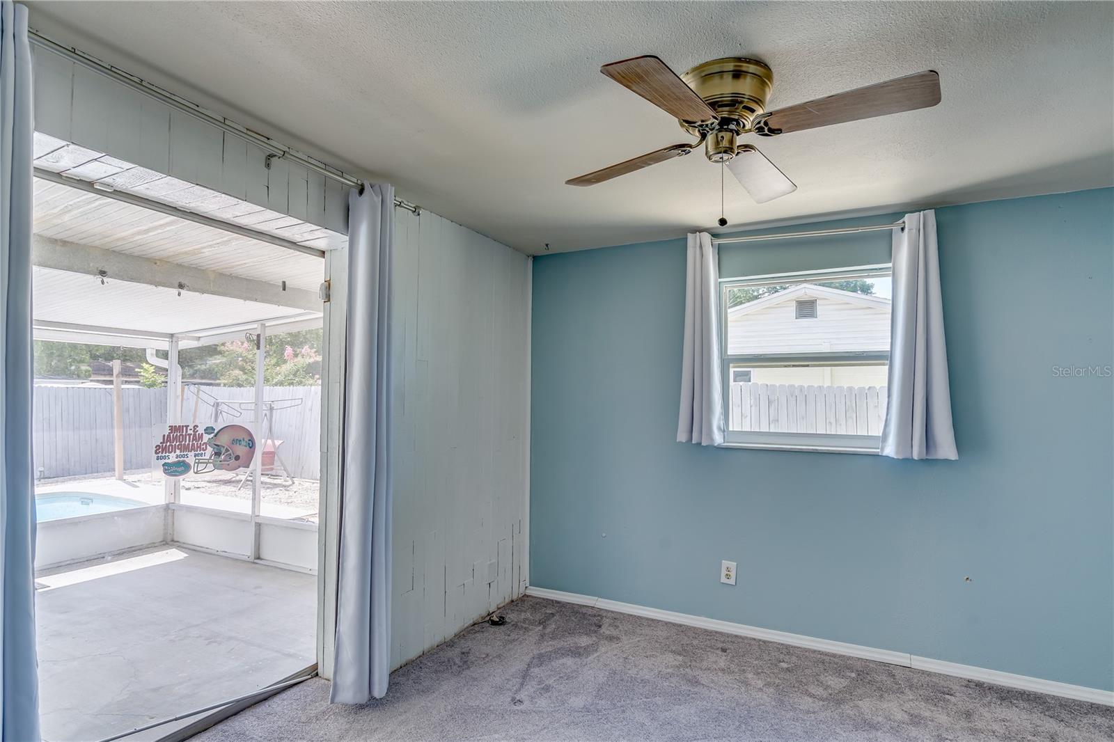 Image 21 of 51 For 8225 Lark Street