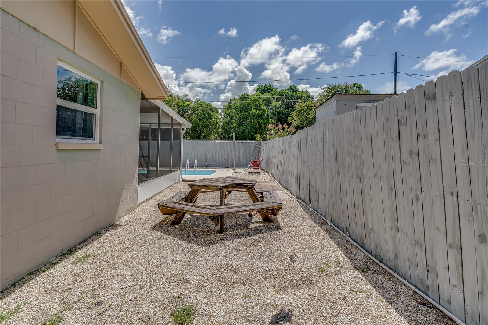 Image 33 of 51 For 8225 Lark Street