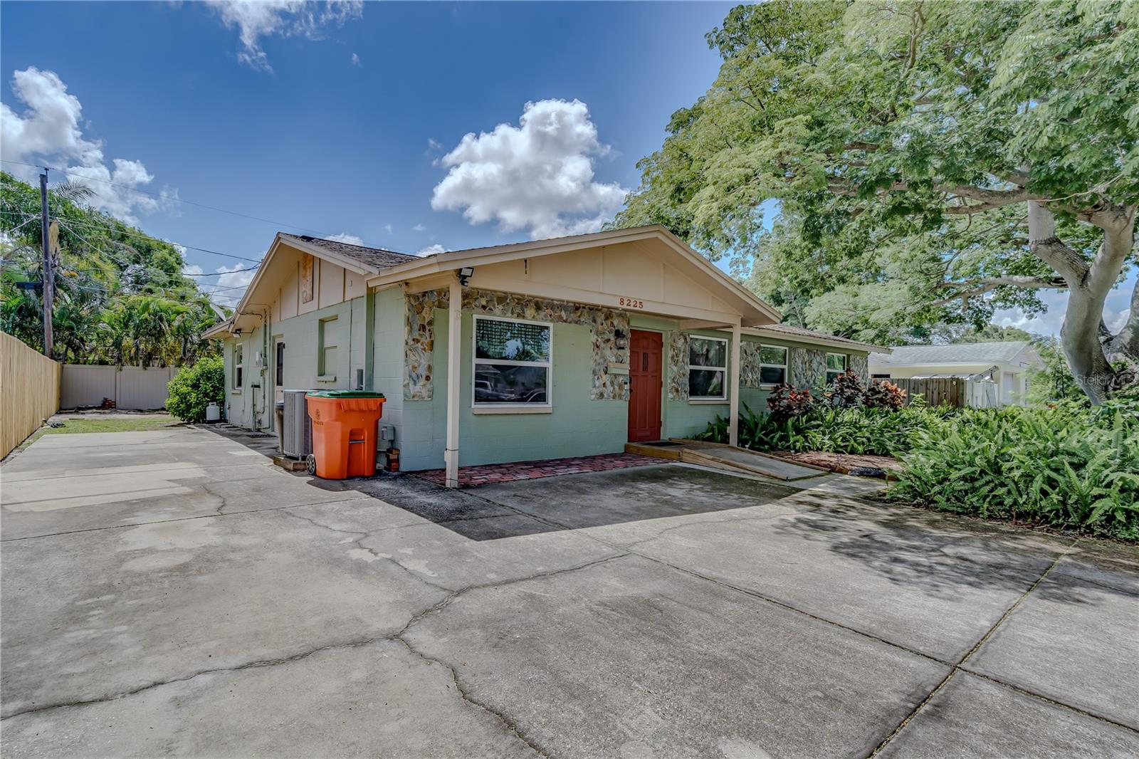 Image 44 of 51 For 8225 Lark Street