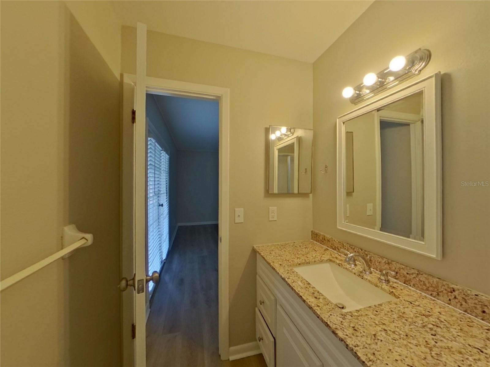 Image 9 of 20 For 6207 Interbay Avenue