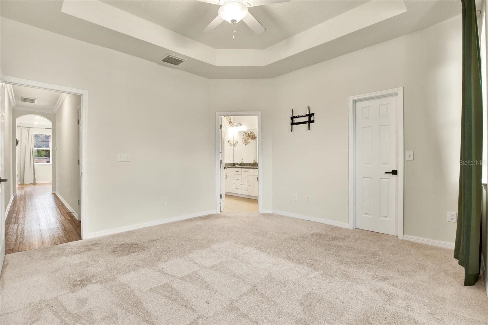 Image 15 of 28 For 5749 Desert Rose Place