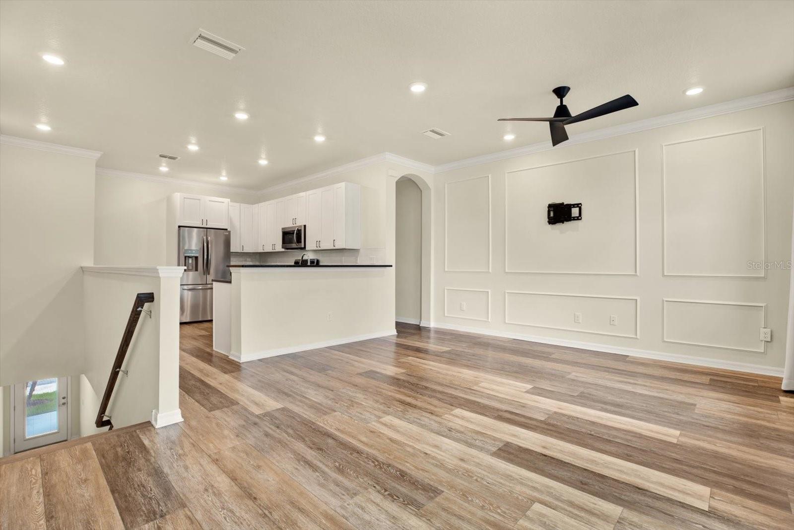 Image 2 of 28 For 5749 Desert Rose Place