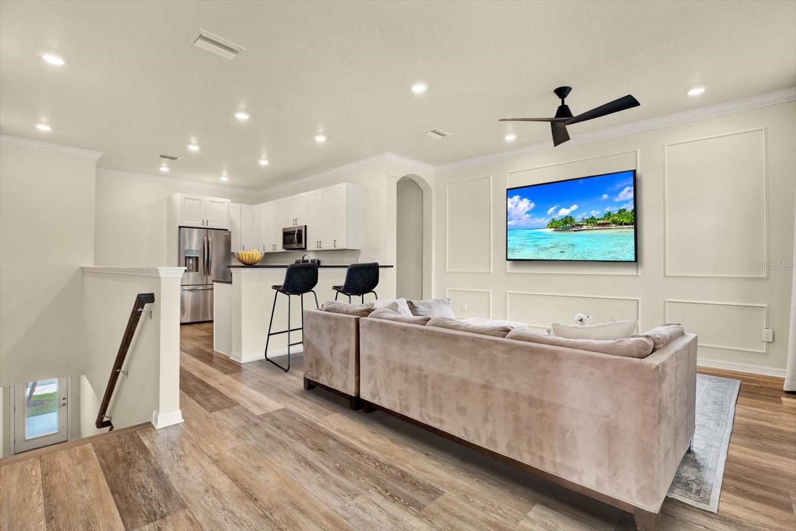 Image 3 of 28 For 5749 Desert Rose Place