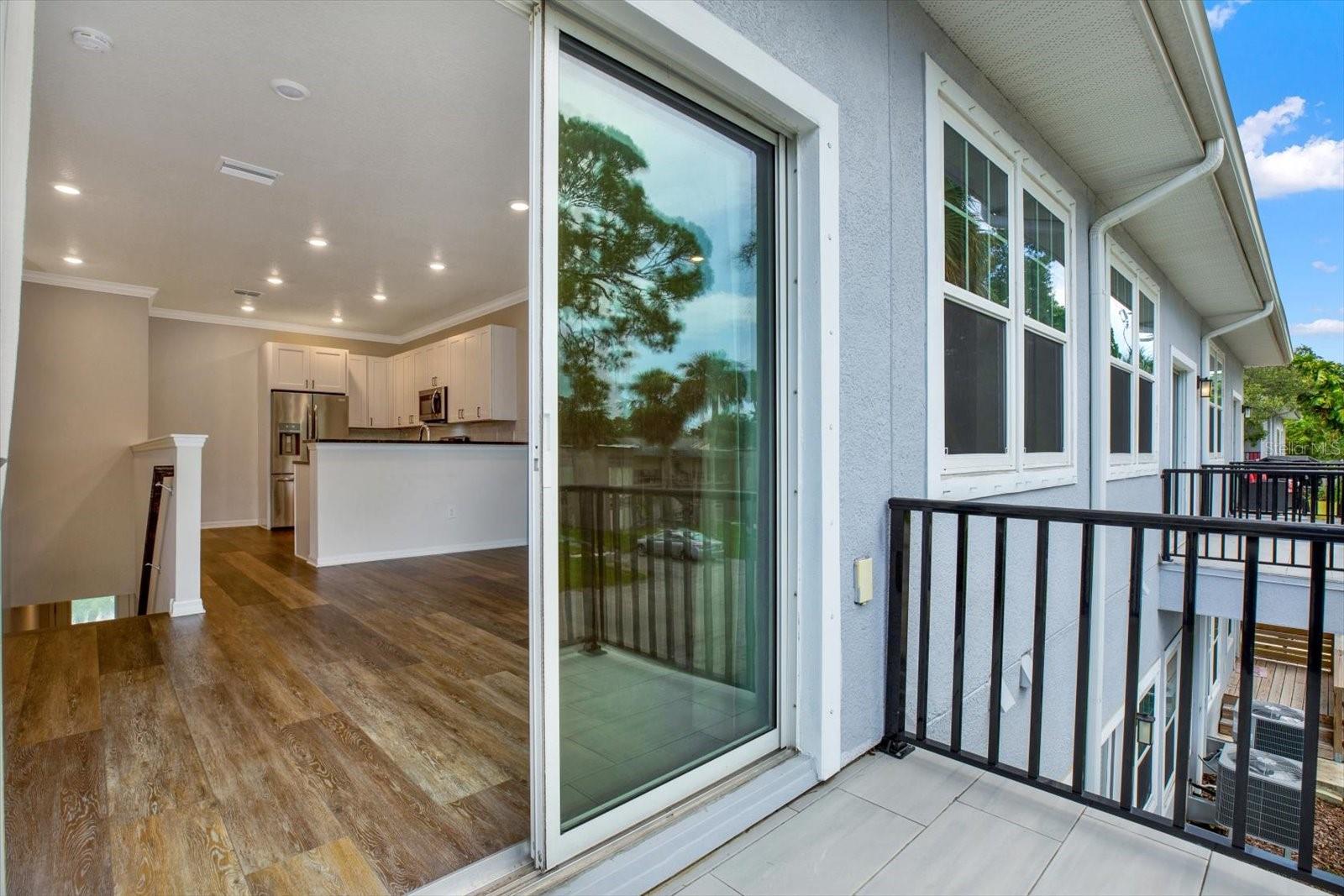 Image 9 of 28 For 5749 Desert Rose Place