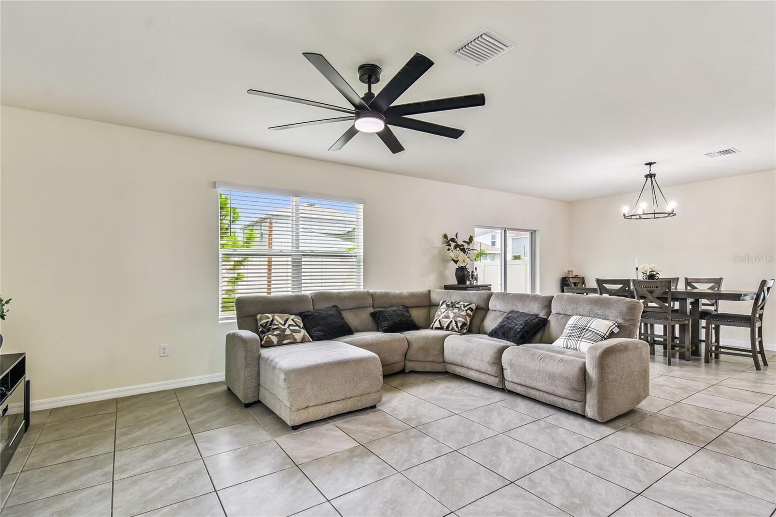 Image 11 of 35 For 5608 Wandering Willow Drive