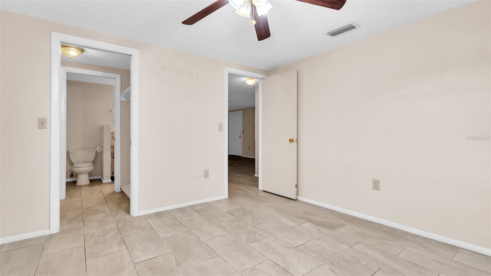 Image 12 of 26 For 11241 Snyder Avenue