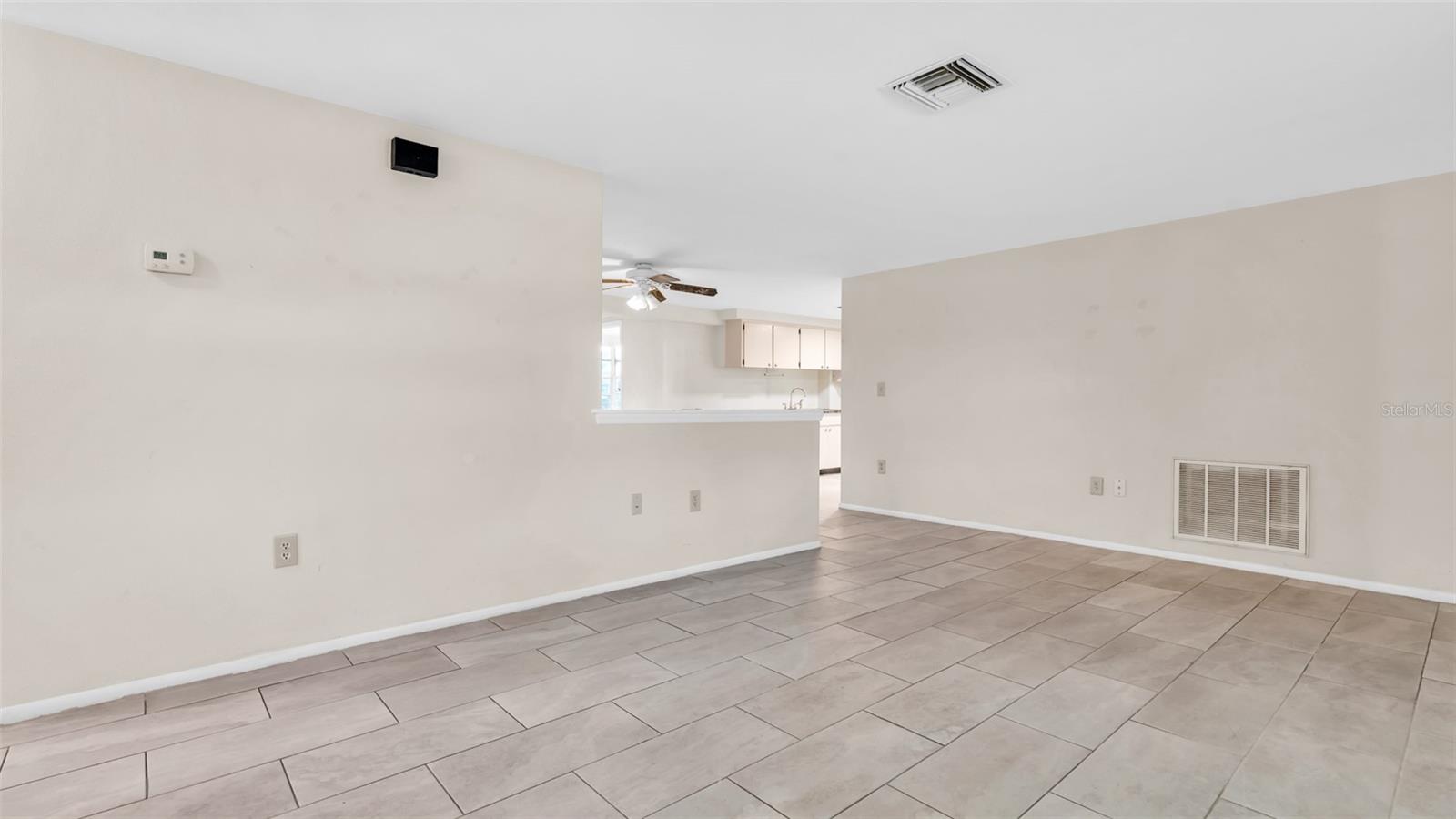 Image 6 of 26 For 11241 Snyder Avenue