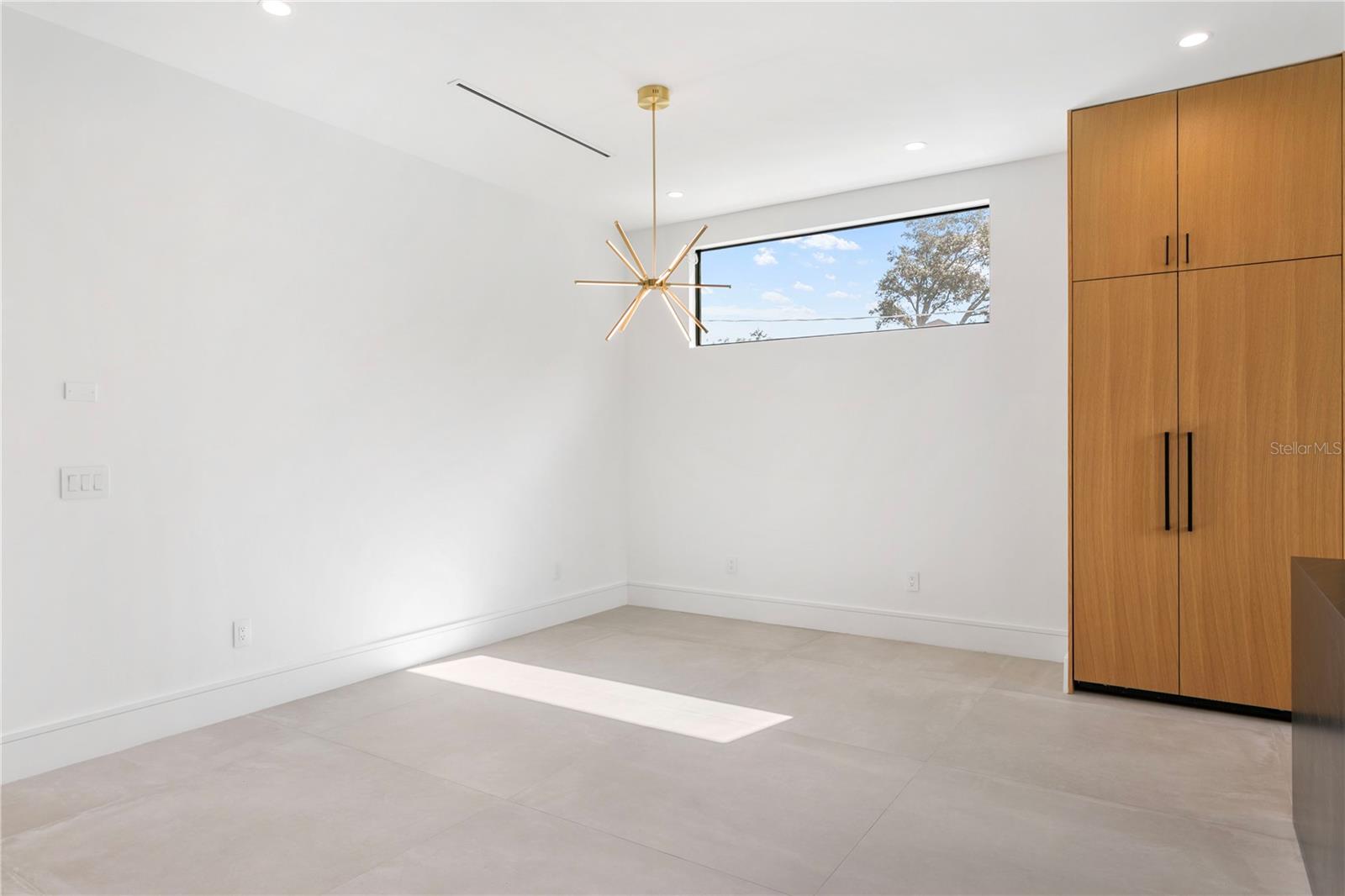 Listing photo id 18 for 3010 Trilby Avenue