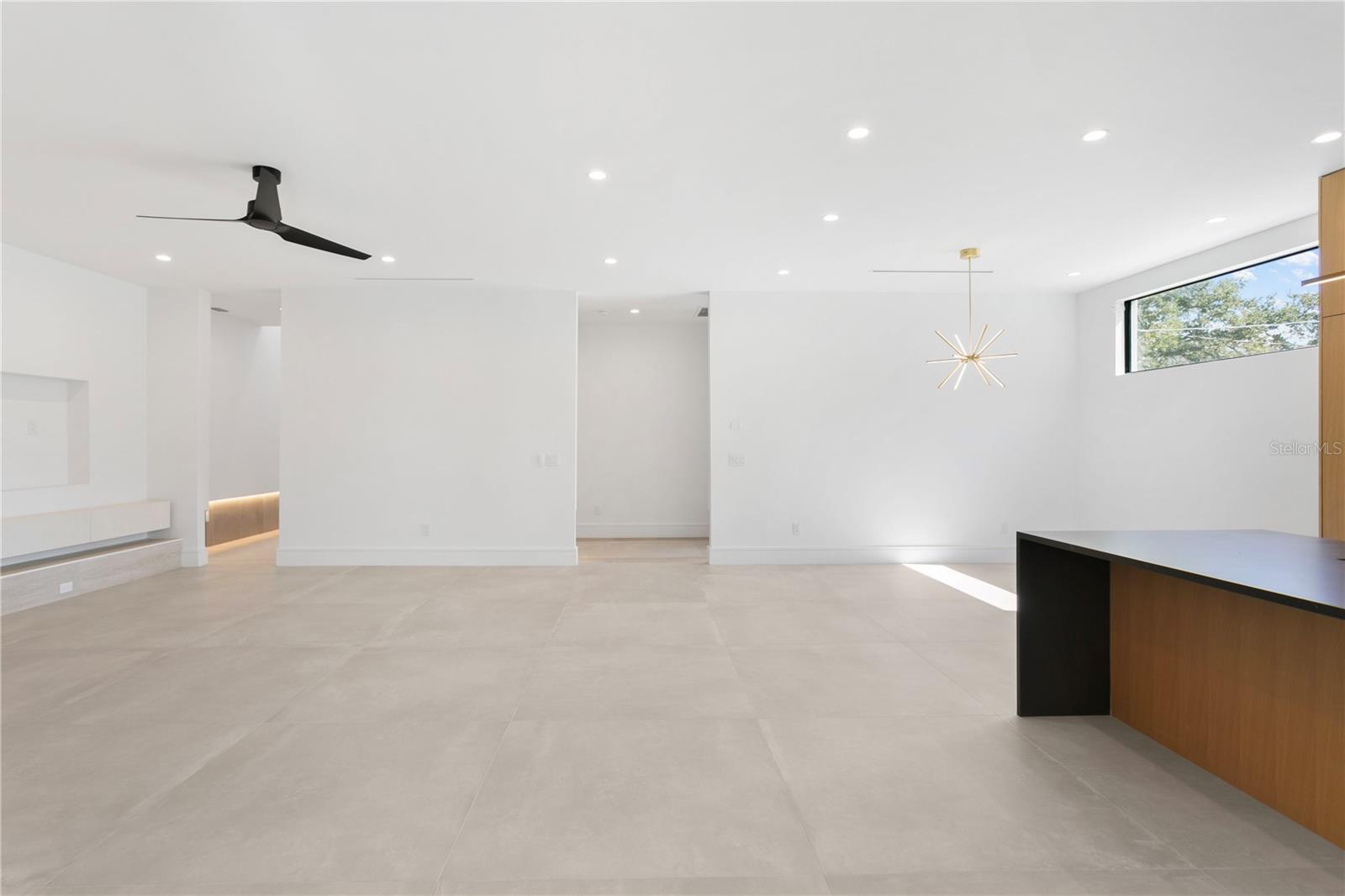 Listing photo id 26 for 3010 Trilby Avenue