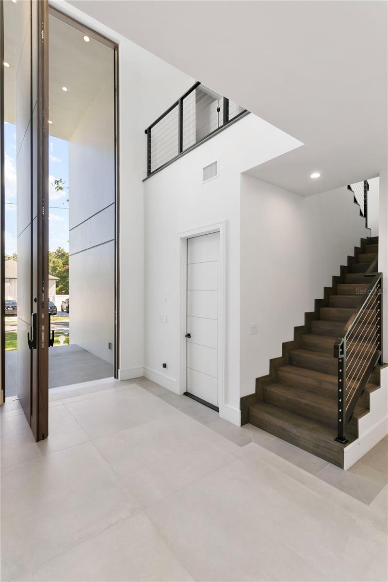 Listing photo id 3 for 3010 Trilby Avenue