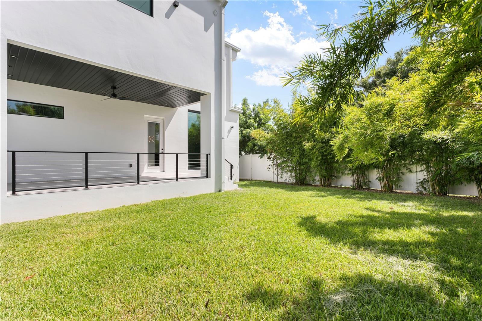 Listing photo id 62 for 3010 Trilby Avenue