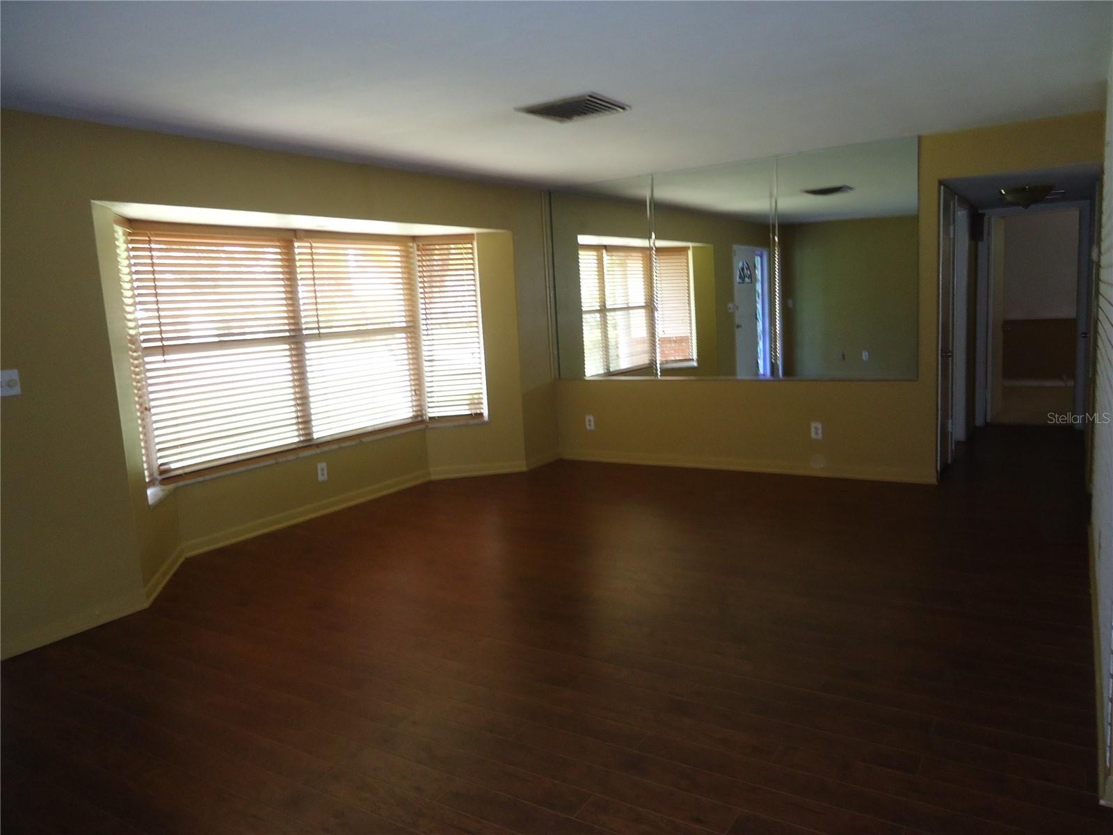 Image 5 of 14 For 5463 4th Avenue N