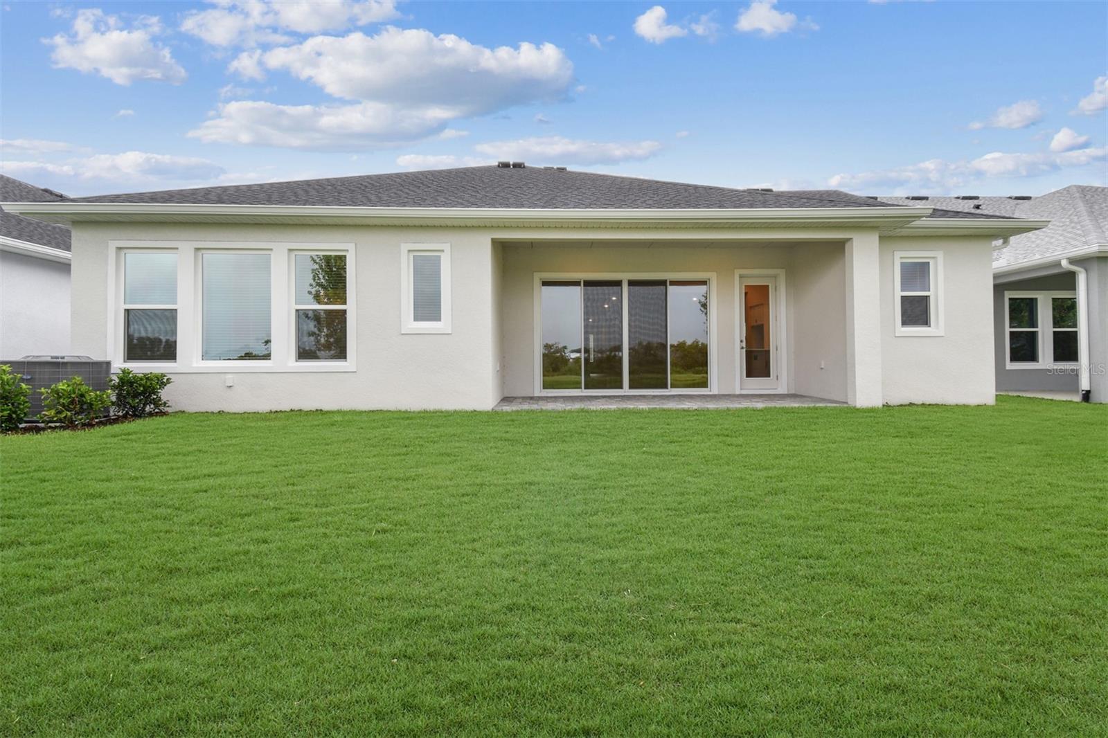 Listing photo id 38 for 31486 Hayman Loop