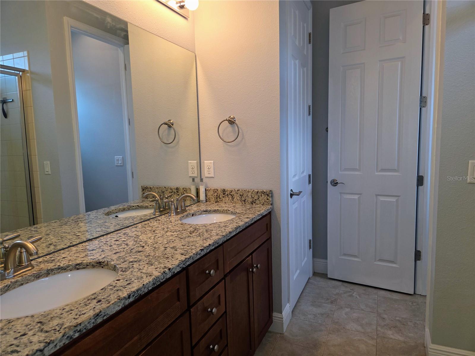 Image 20 of 36 For 3206 Horatio Street 1