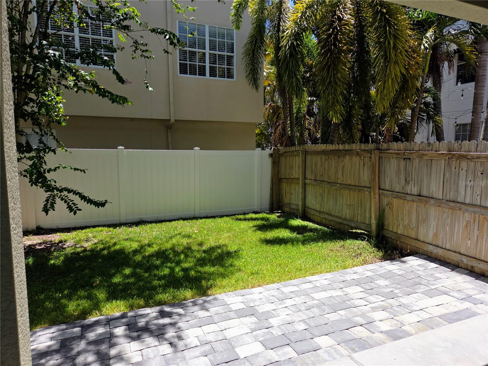 Image 31 of 36 For 3206 Horatio Street 1