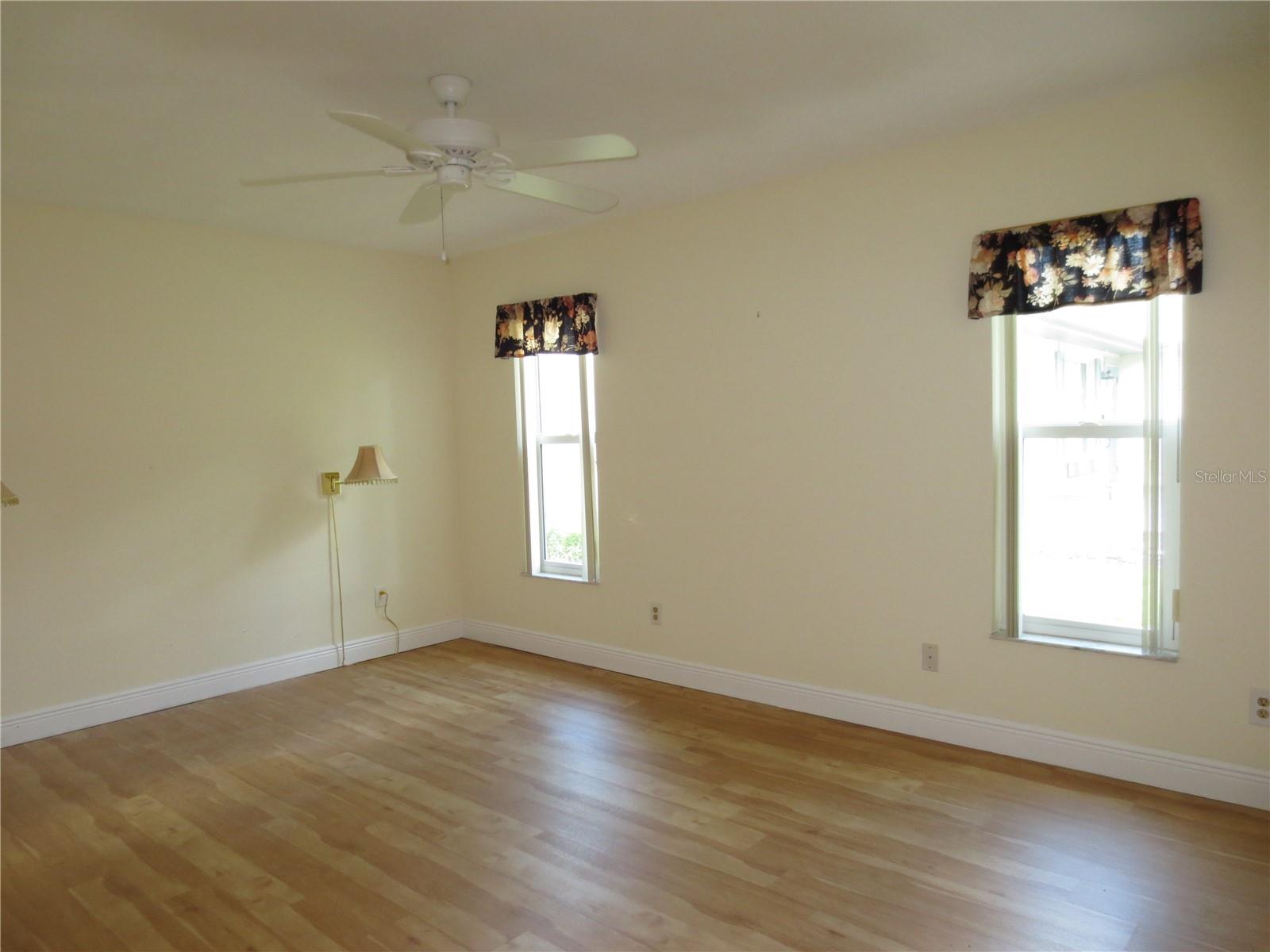 Image 15 of 19 For 2814 Lomond Drive
