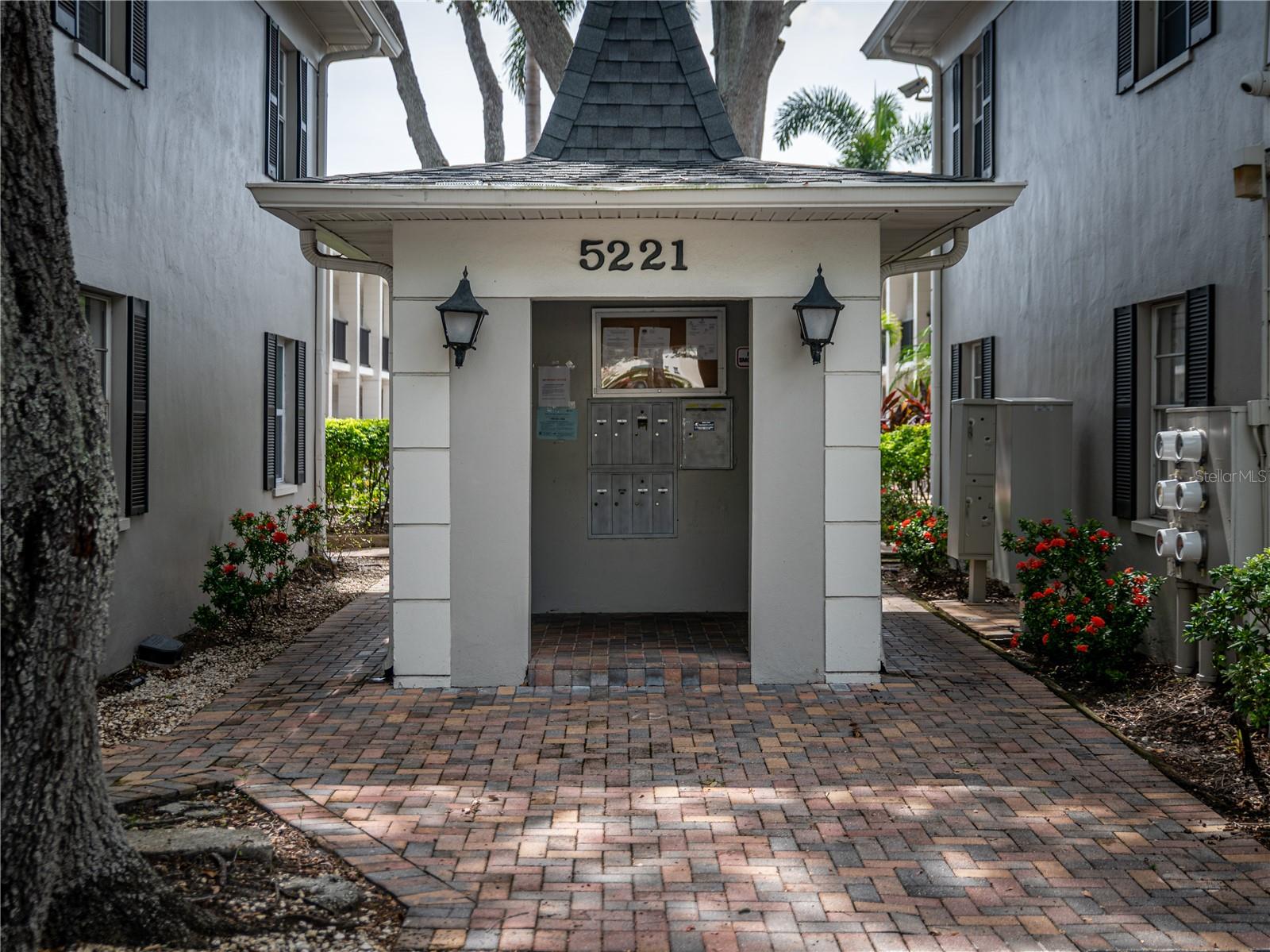 Details for 5221 Bayshore Boulevard 30, TAMPA, FL 33611