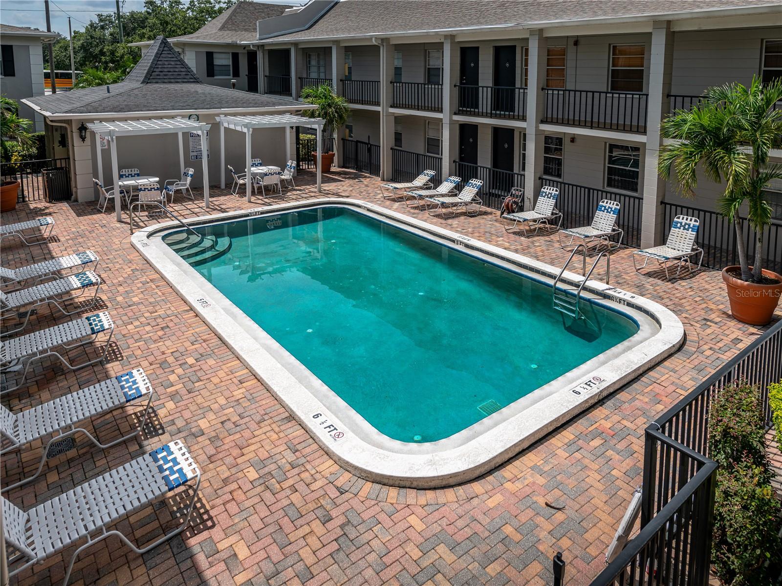 Image 13 of 15 For 5221 Bayshore Boulevard 30