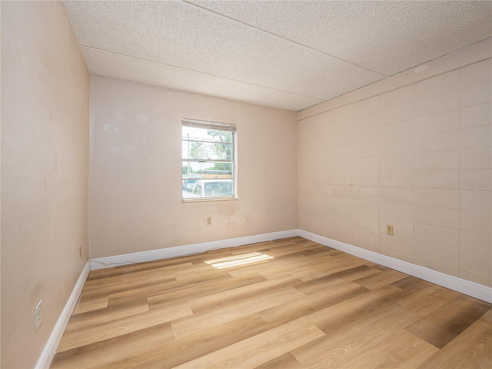 Image 7 of 15 For 5221 Bayshore Boulevard 30