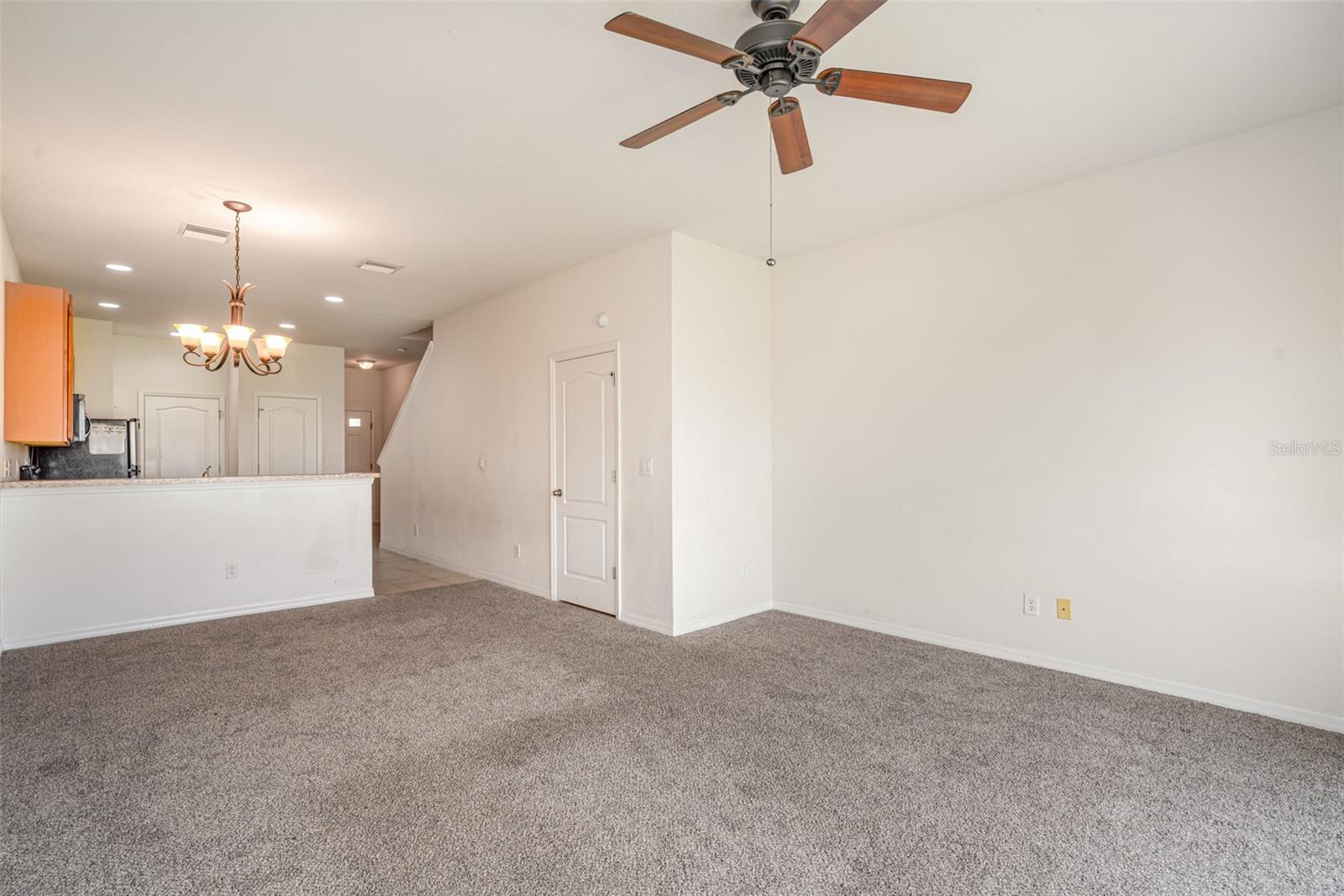 Image 11 of 13 For 1984 Hawks View Drive