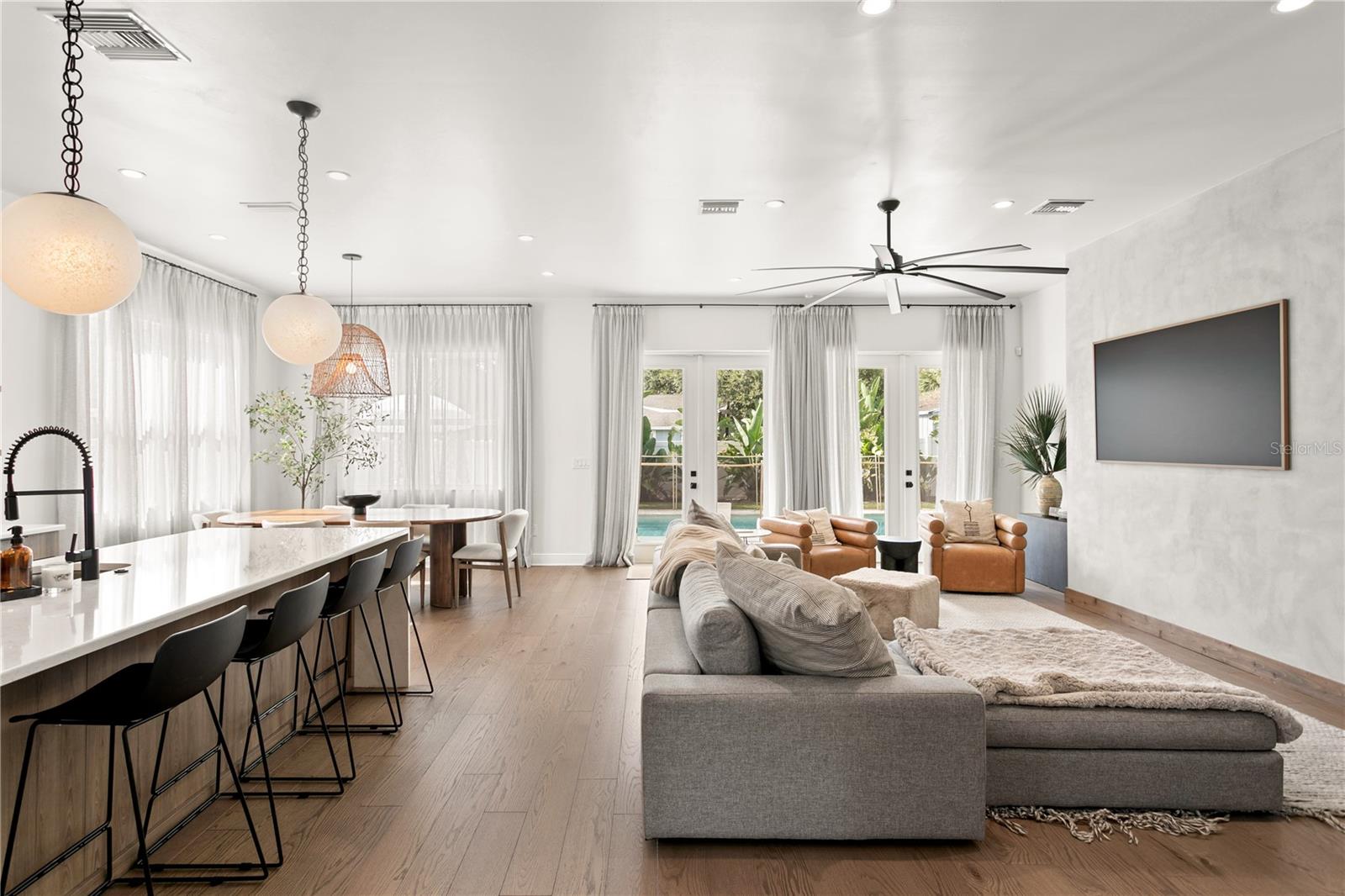 Image 10 of 70 For 3821 Sevilla Street