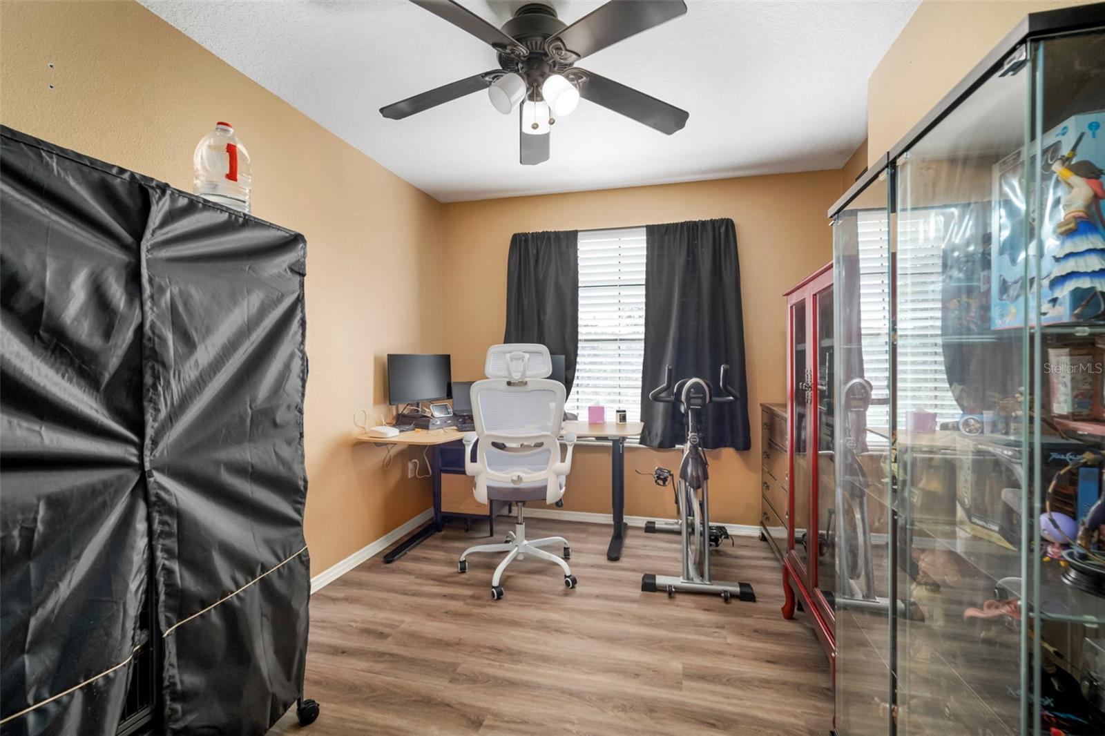 Image 15 of 21 For 2651 Oleander Lakes Drive