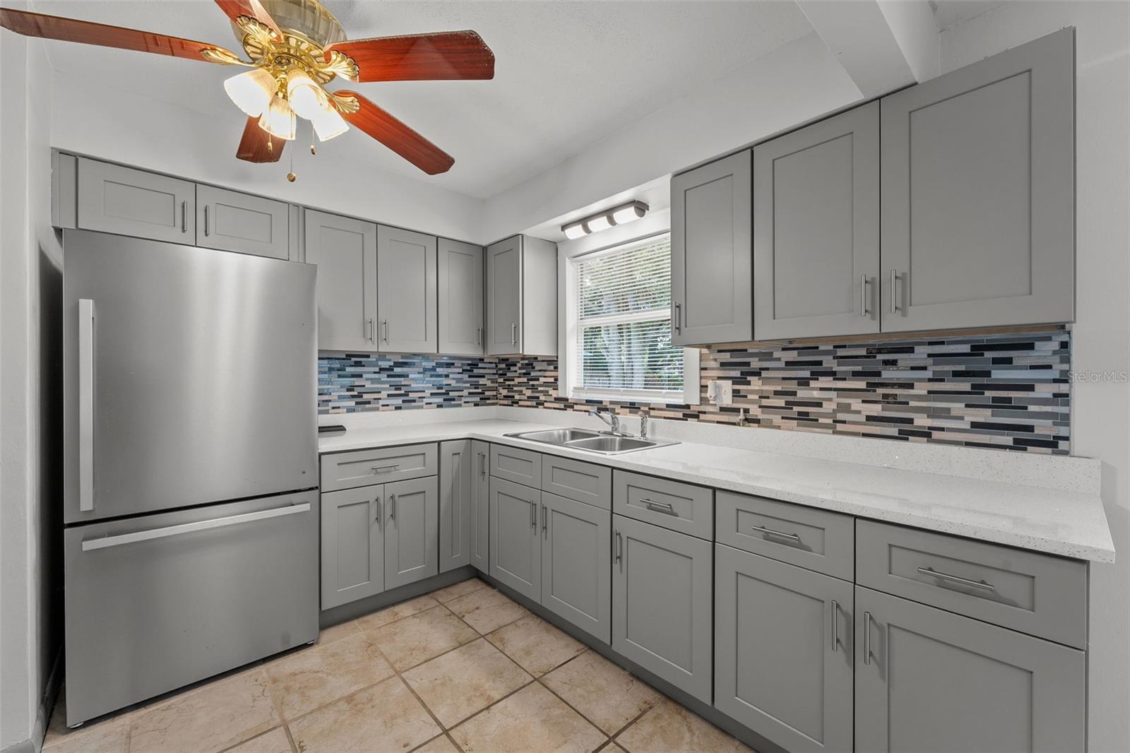Image 11 of 34 For 1361 Springdale Street