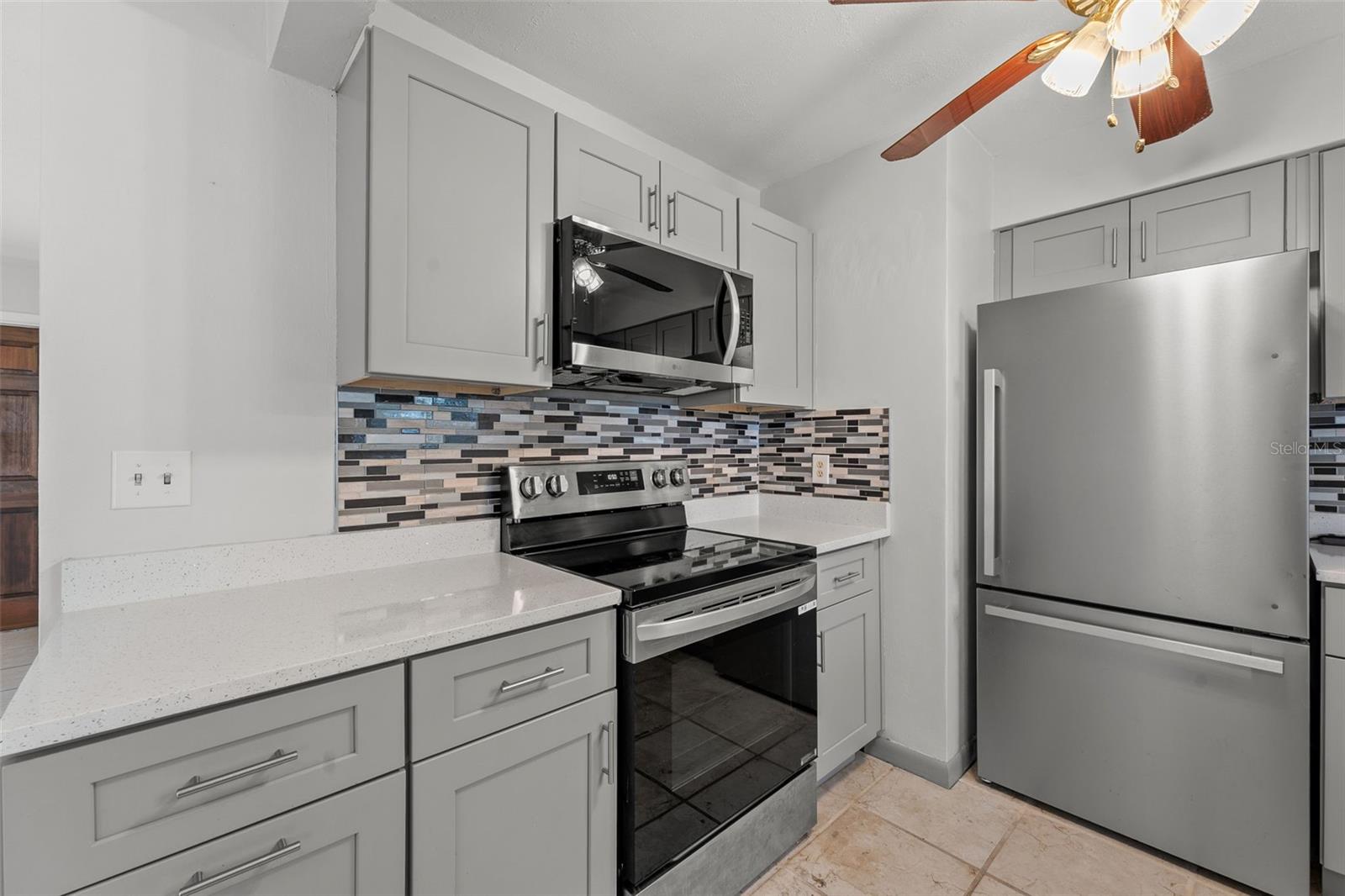 Image 12 of 34 For 1361 Springdale Street