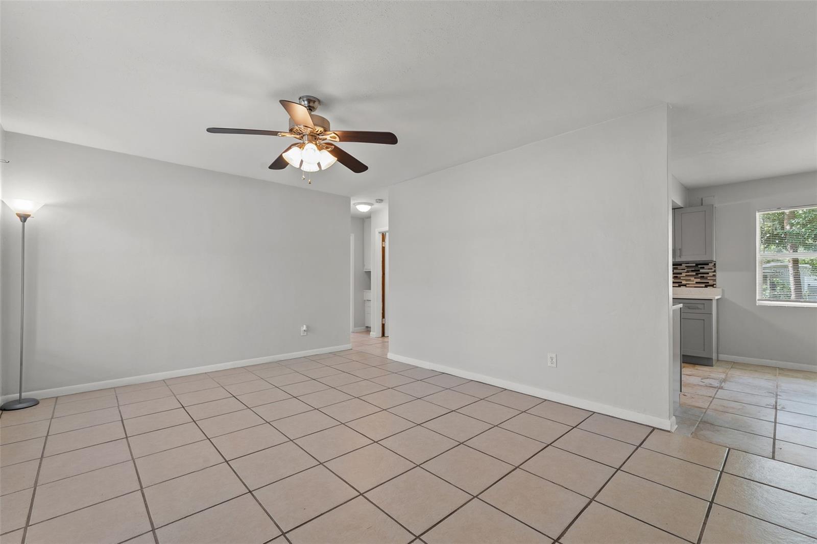 Image 8 of 34 For 1361 Springdale Street