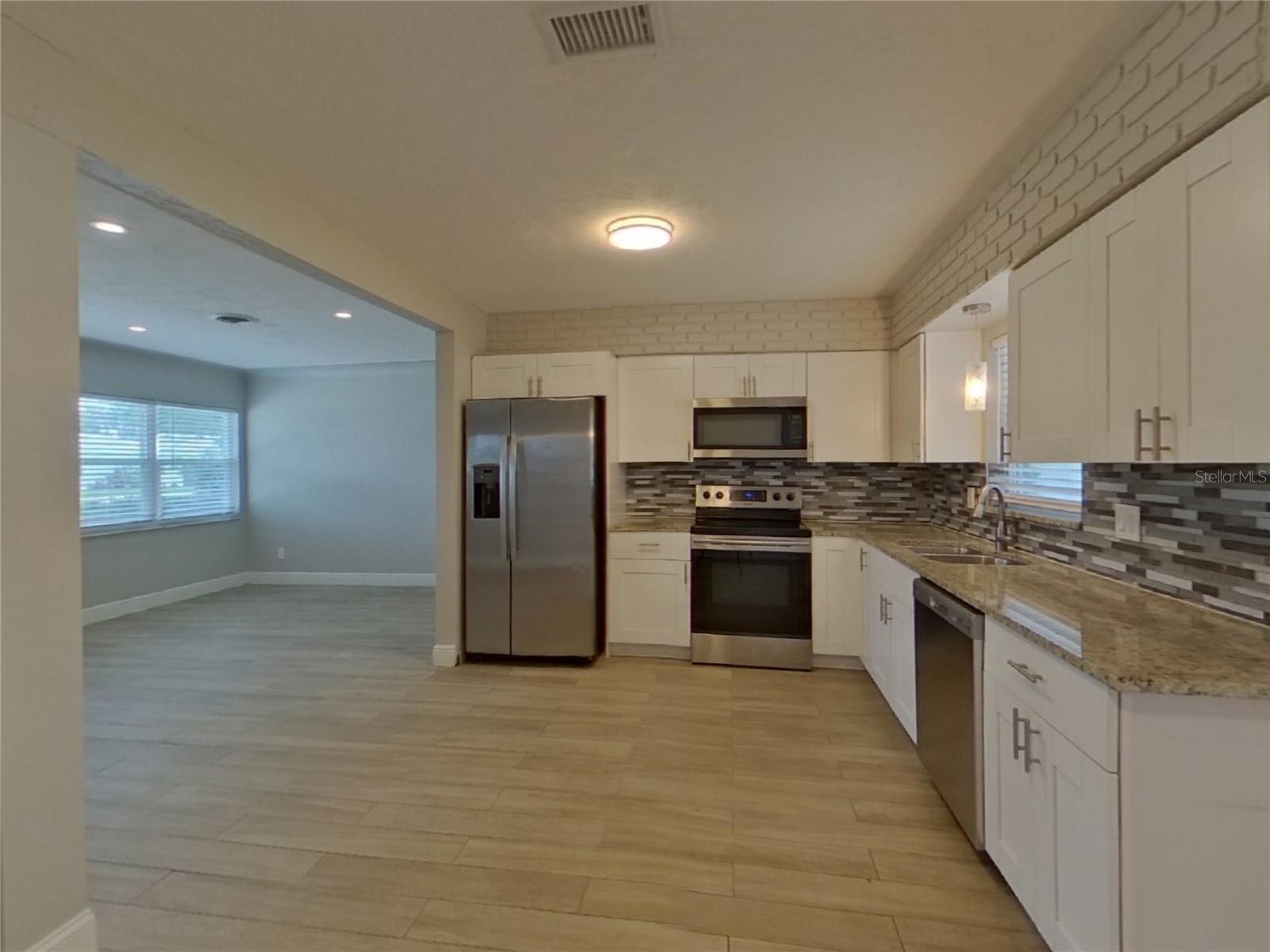 Image 5 of 15 For 4200 28th Avenue N