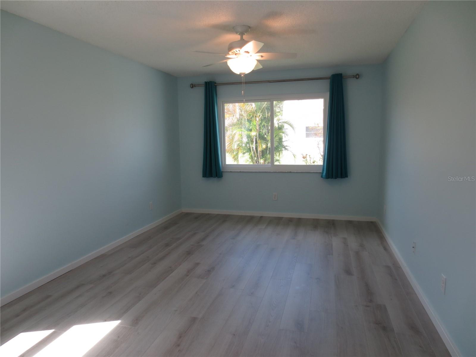 Image 16 of 26 For 1676 Caledonia Drive