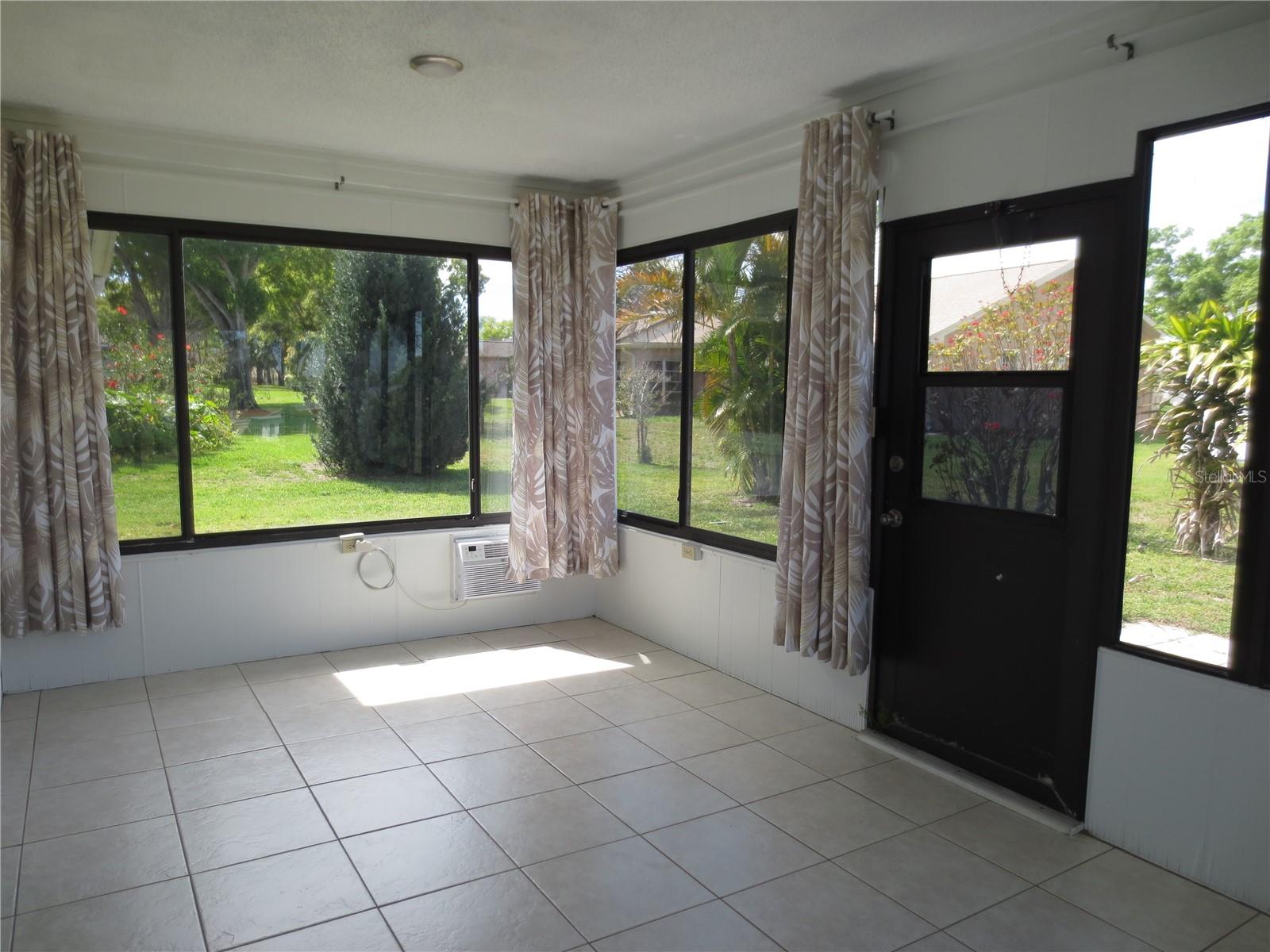 Image 23 of 26 For 1676 Caledonia Drive