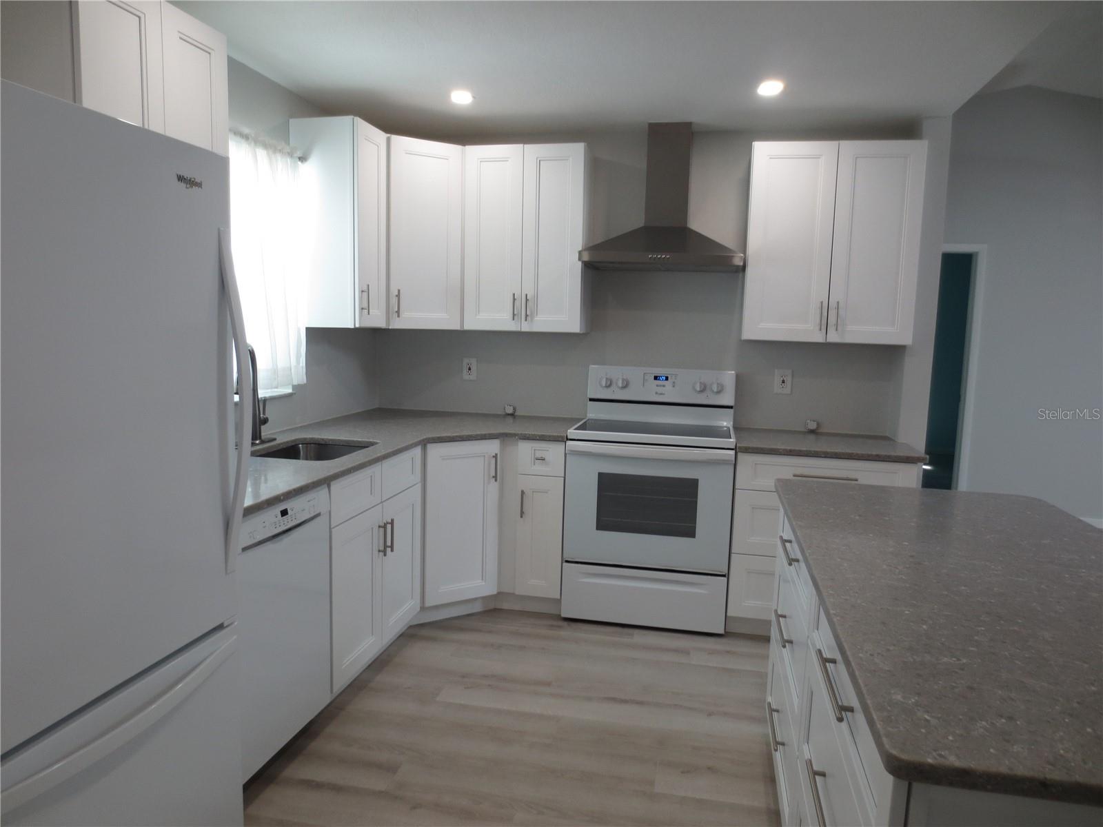 Image 9 of 26 For 1676 Caledonia Drive