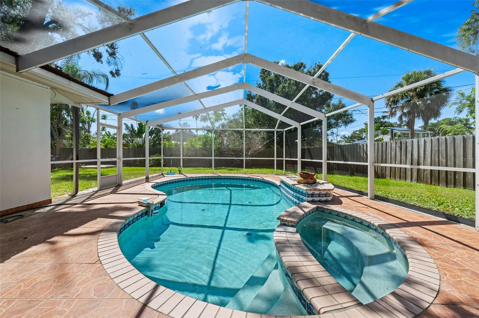 Image 2 of 43 For 5700 Bayou Grande Boulevard Ne