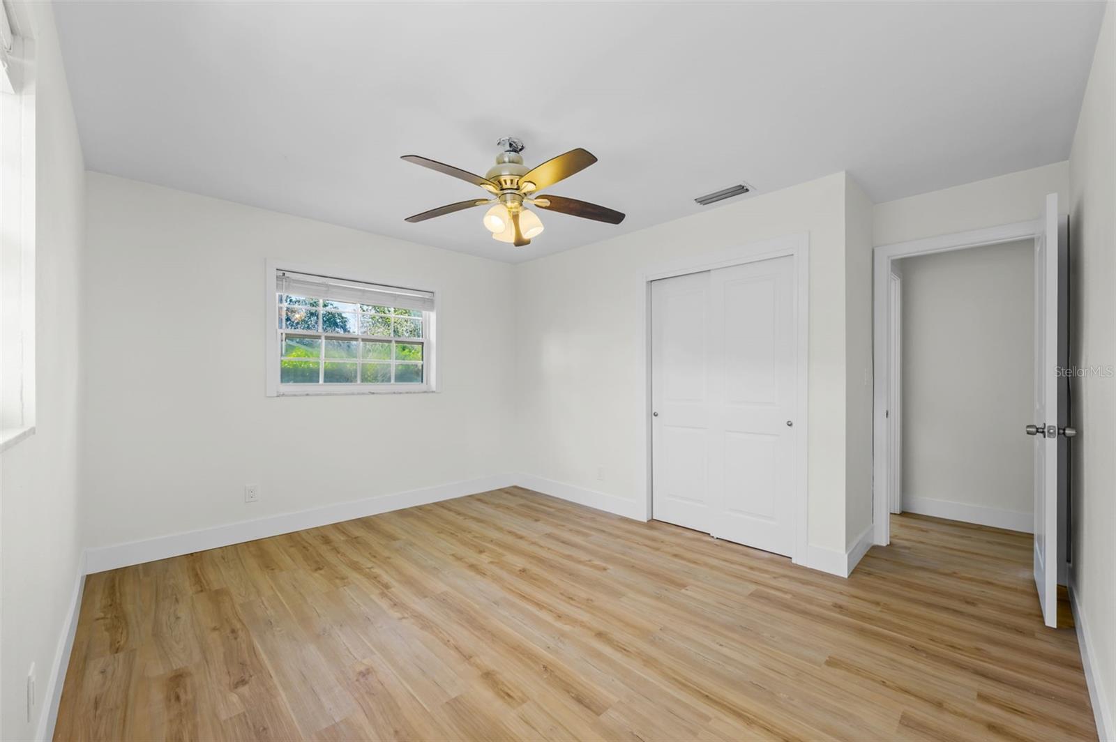 Image 22 of 43 For 5700 Bayou Grande Boulevard Ne