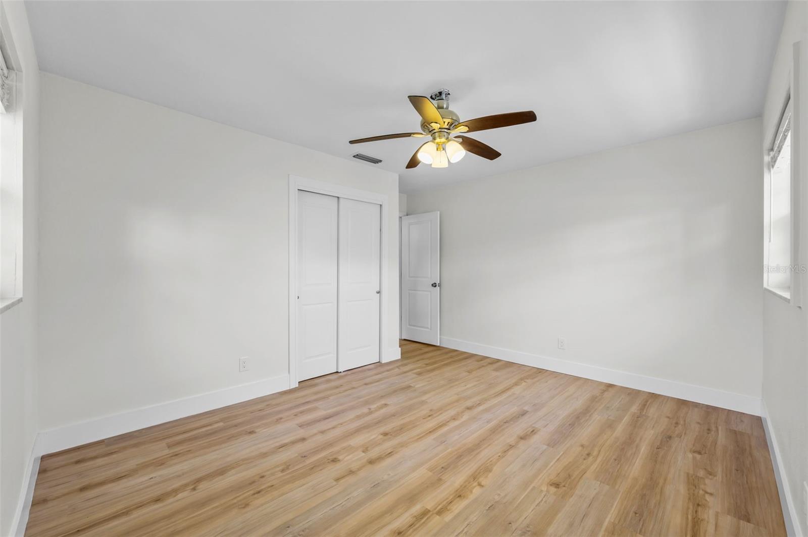 Image 27 of 43 For 5700 Bayou Grande Boulevard Ne