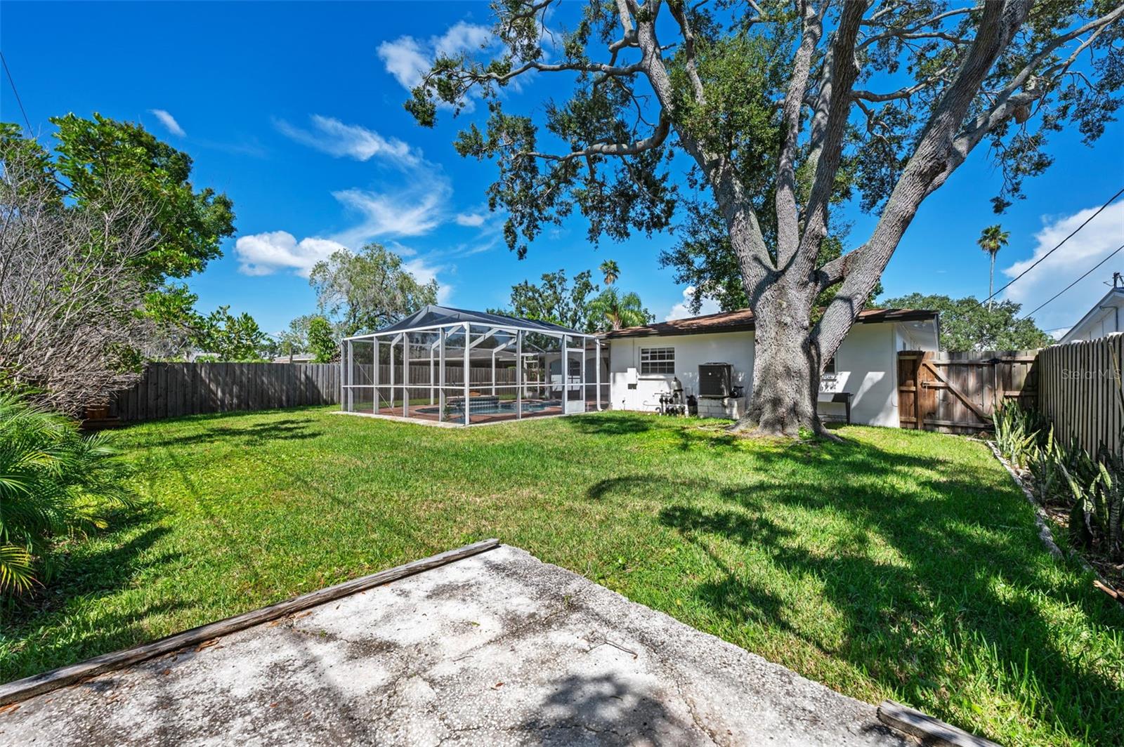 Image 37 of 43 For 5700 Bayou Grande Boulevard Ne