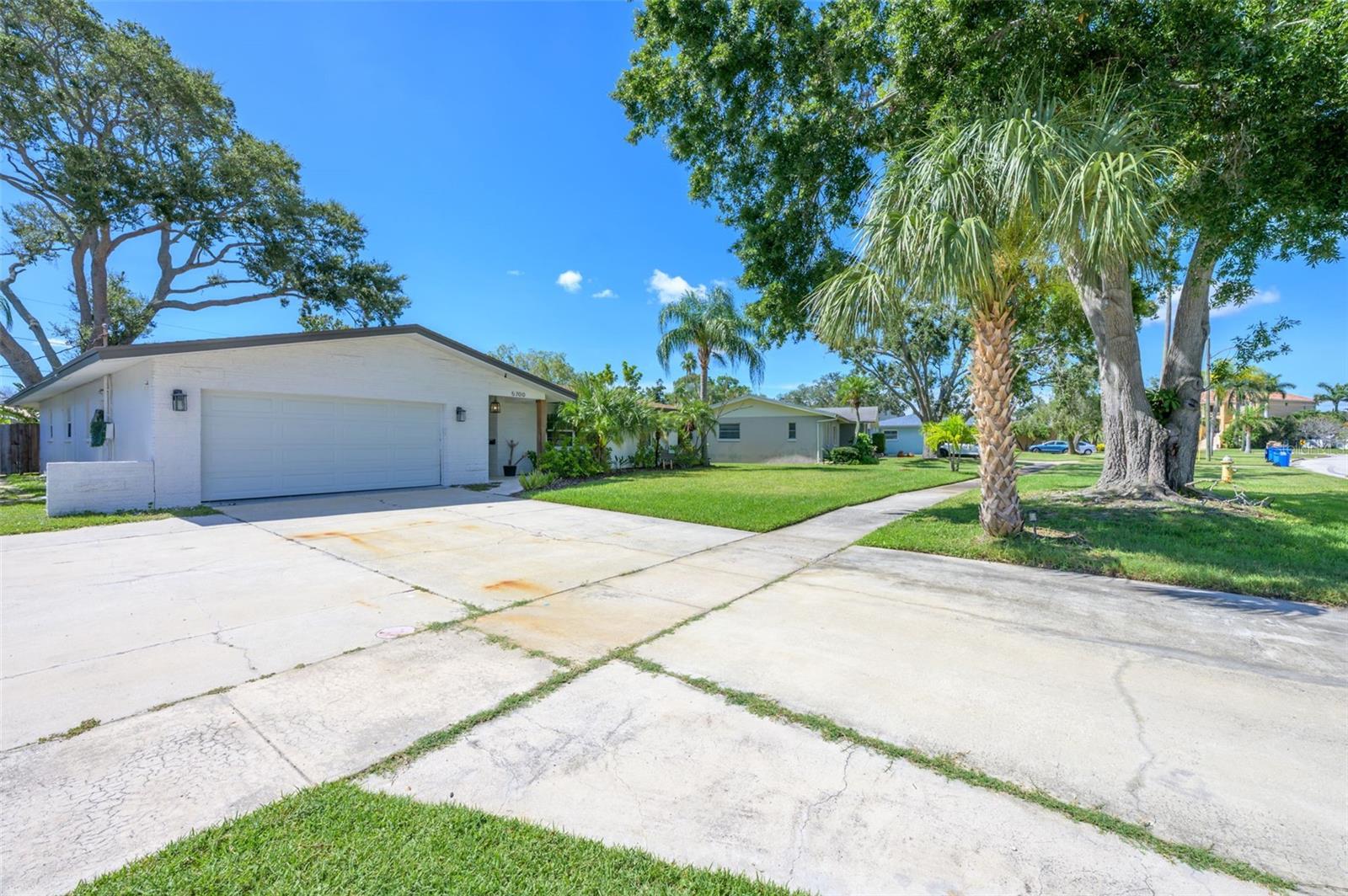 Image 41 of 43 For 5700 Bayou Grande Boulevard Ne
