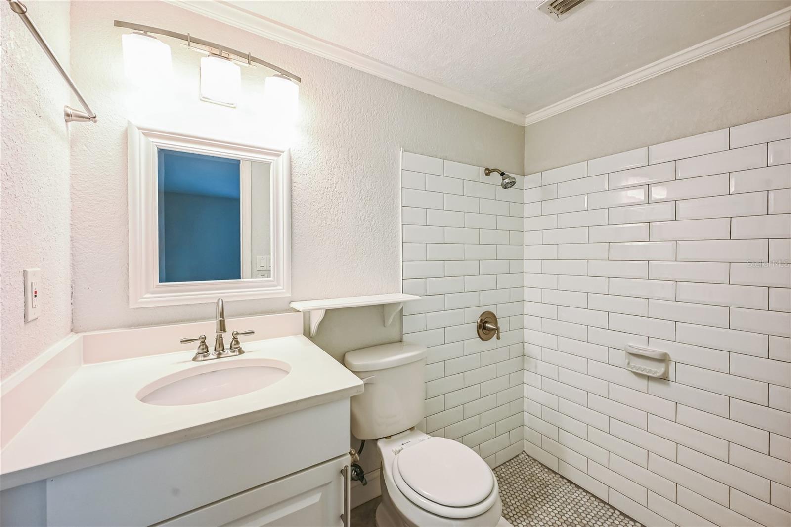 Image 12 of 33 For 3032 Lloyd Drive