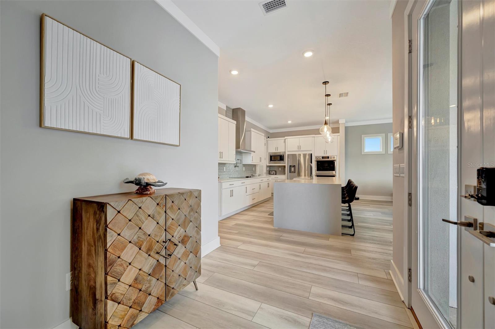 Listing photo id 21 for 10391 Torchwood Sea Way