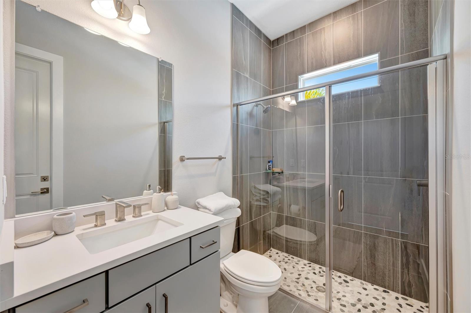 Listing photo id 38 for 10391 Torchwood Sea Way