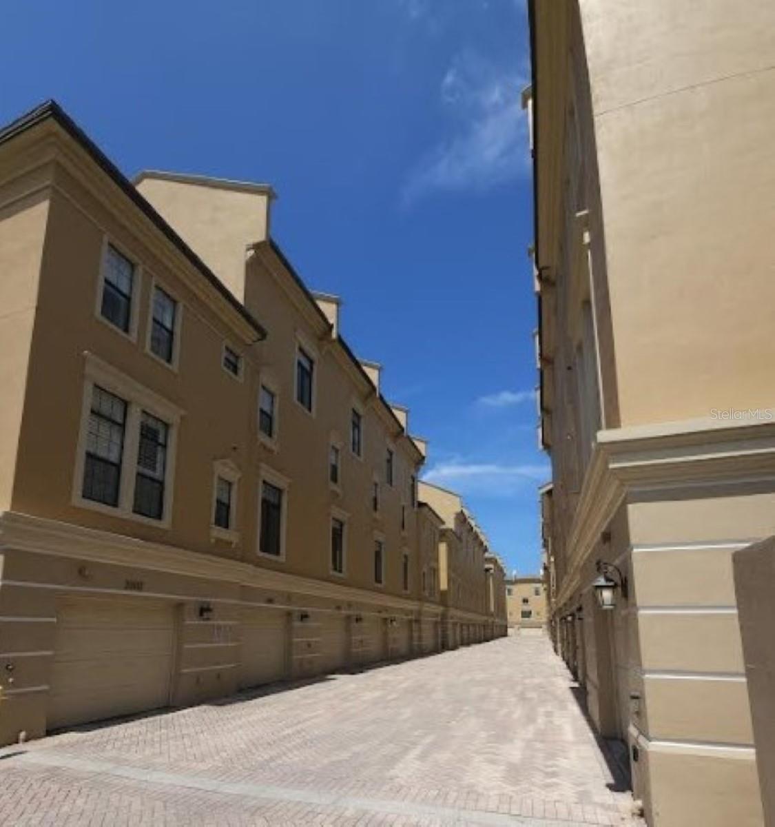Image 6 of 43 For 2203 Soho Bay Court