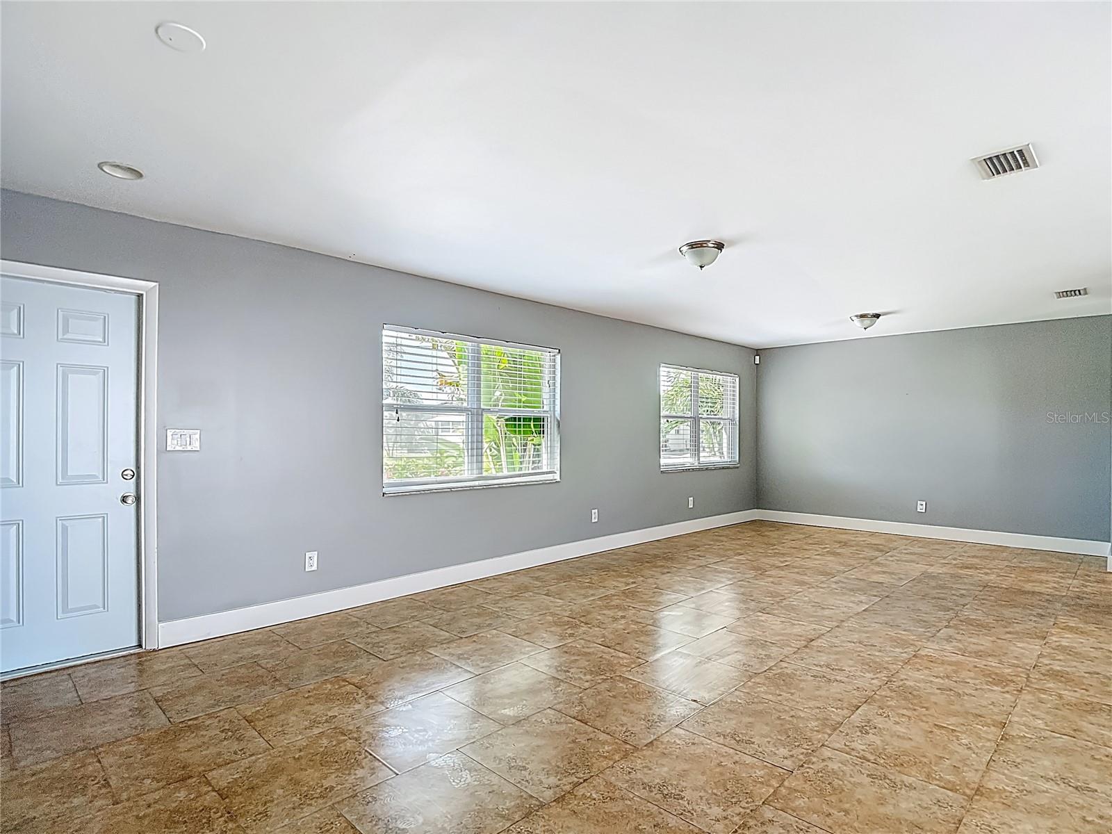 Image 16 of 68 For 10701 Donbrese Avenue