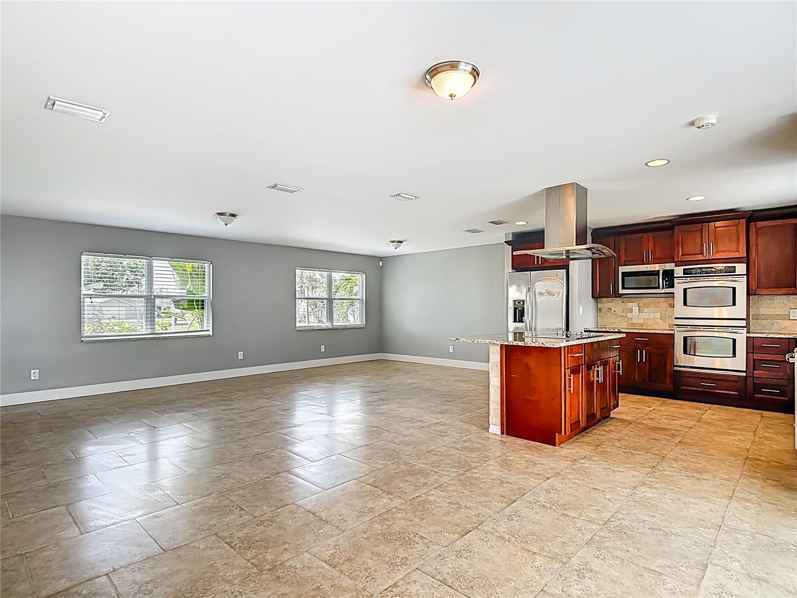 Image 21 of 68 For 10701 Donbrese Avenue