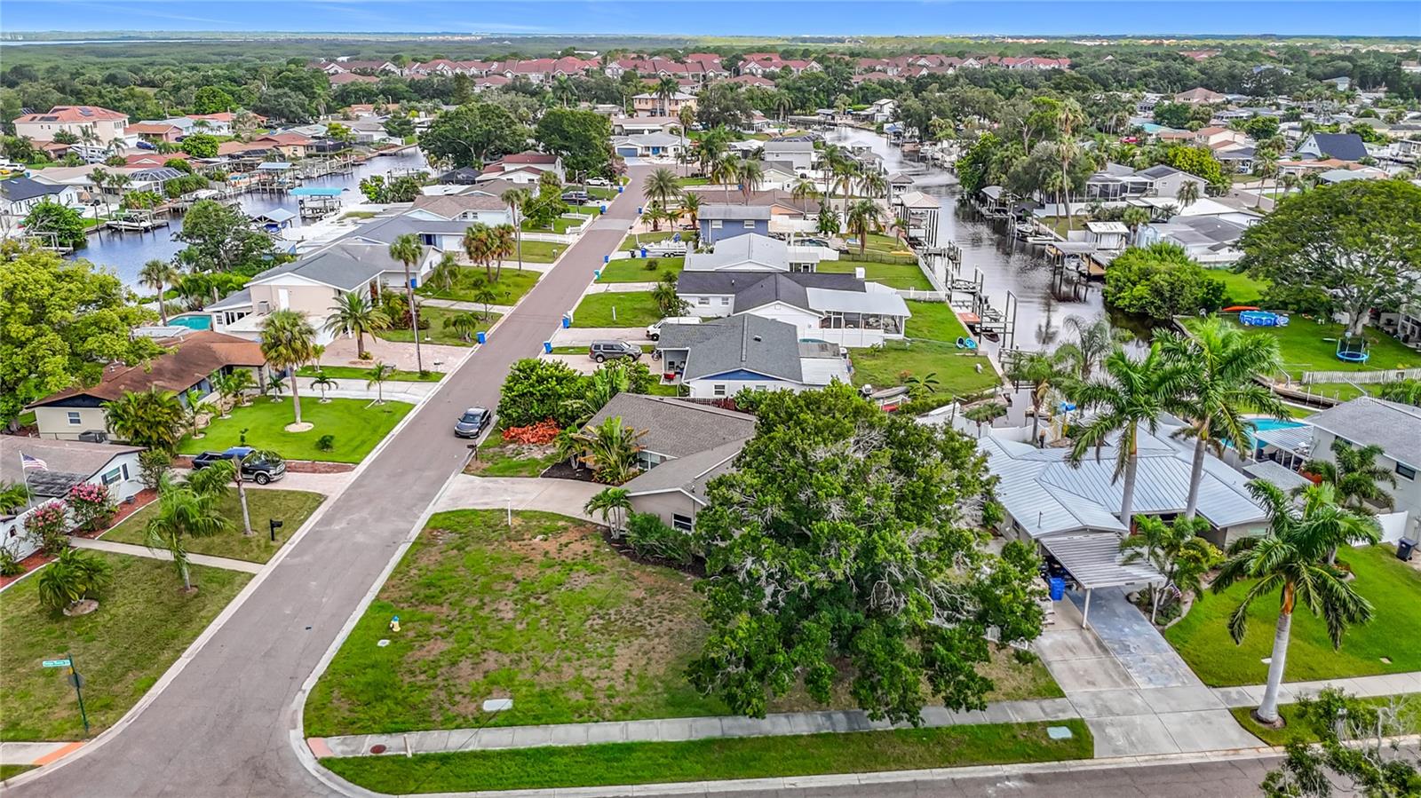 Image 3 of 68 For 10701 Donbrese Avenue