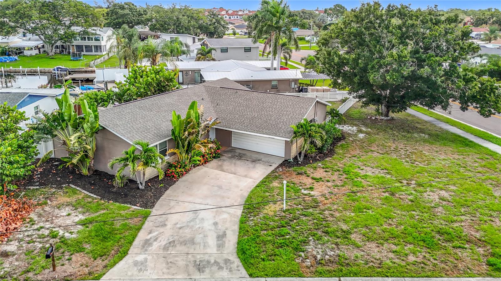 Image 8 of 68 For 10701 Donbrese Avenue